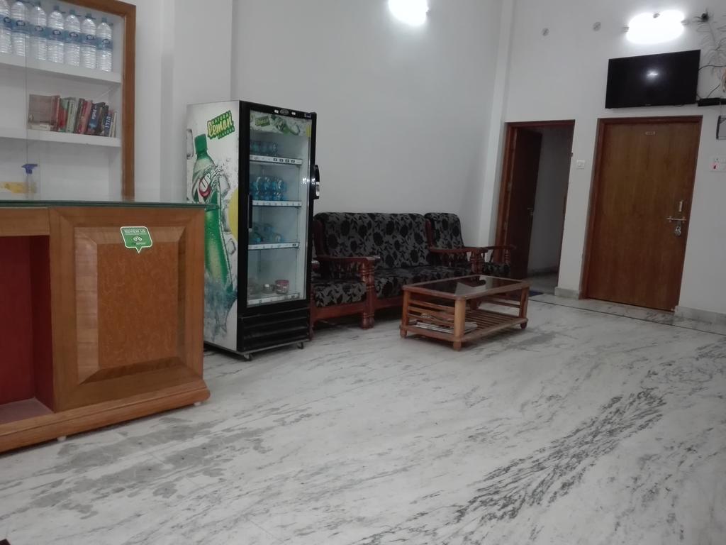 Dynasty Guest House Varanasi Exterior photo